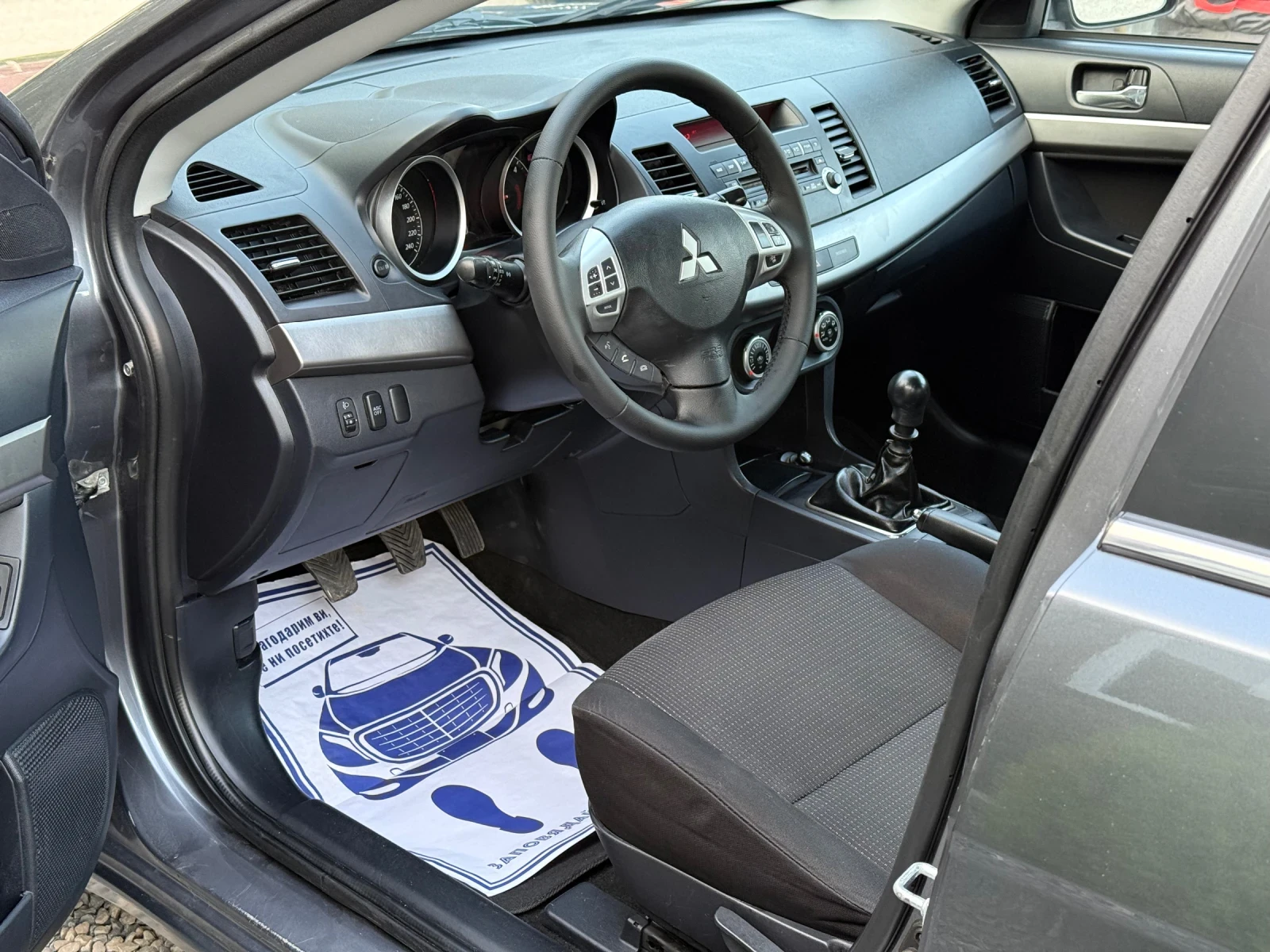 Mitsubishi Lancer 2.0D 140к.с * Климатик*  - изображение 9