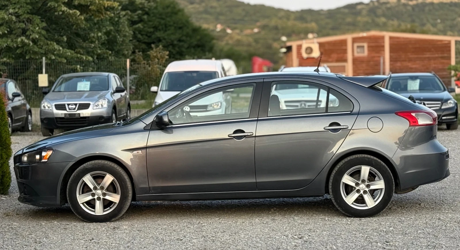 Mitsubishi Lancer 2.0D 140к.с * Климатик*  - изображение 7