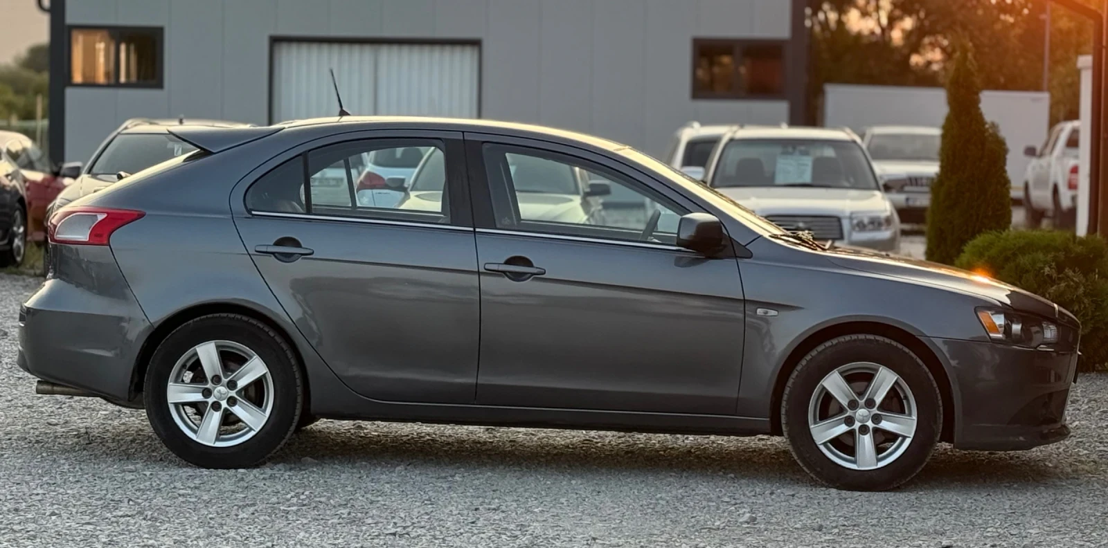Mitsubishi Lancer 2.0D 140к.с * Климатик*  - изображение 8