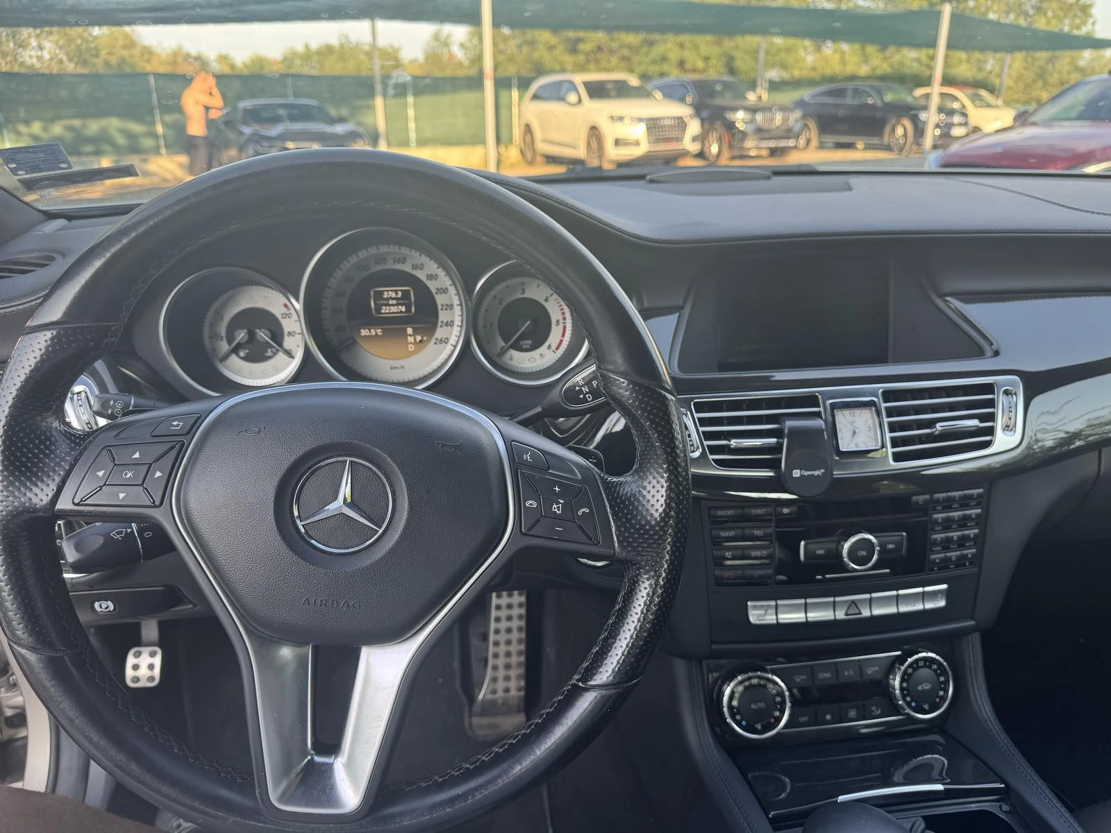 Mercedes-Benz CLS 350 * BlueTEC * Designo * БЕЗ ПЪРВОНАЧАЛНА ВНОСКА - изображение 10