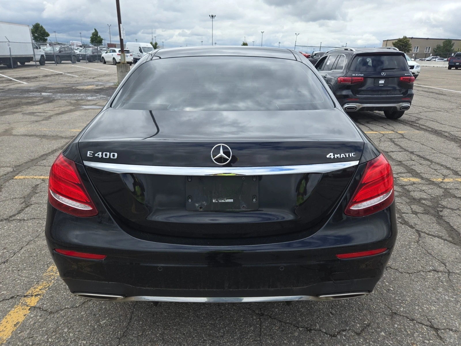 Mercedes-Benz E 400 4MATIC * * 9G  * * CARFAX * * АВТО КРЕДИТ * *  - изображение 6