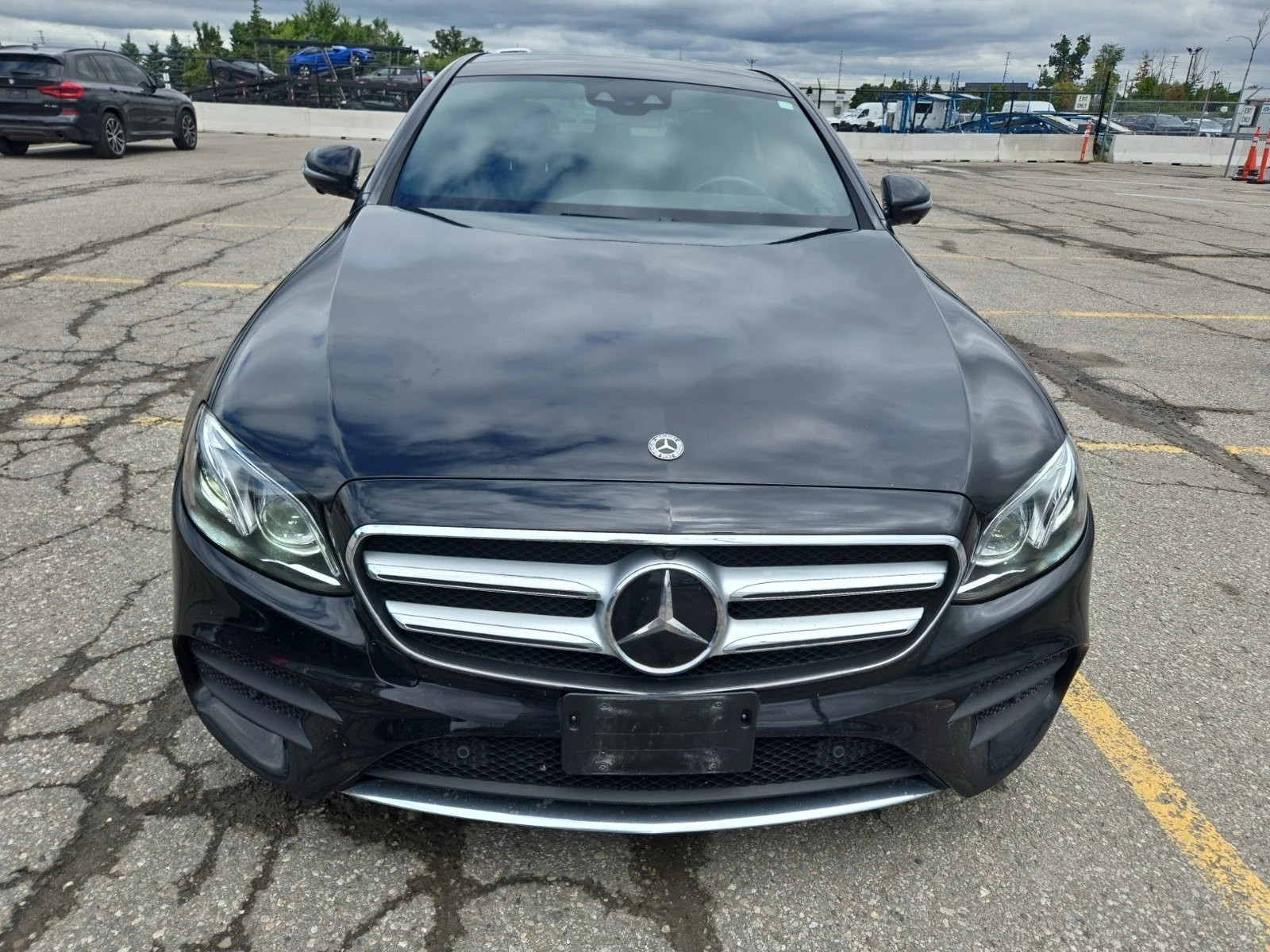 Mercedes-Benz E 400 4MATIC * * 9G  * * CARFAX * * АВТО КРЕДИТ * *  - изображение 3