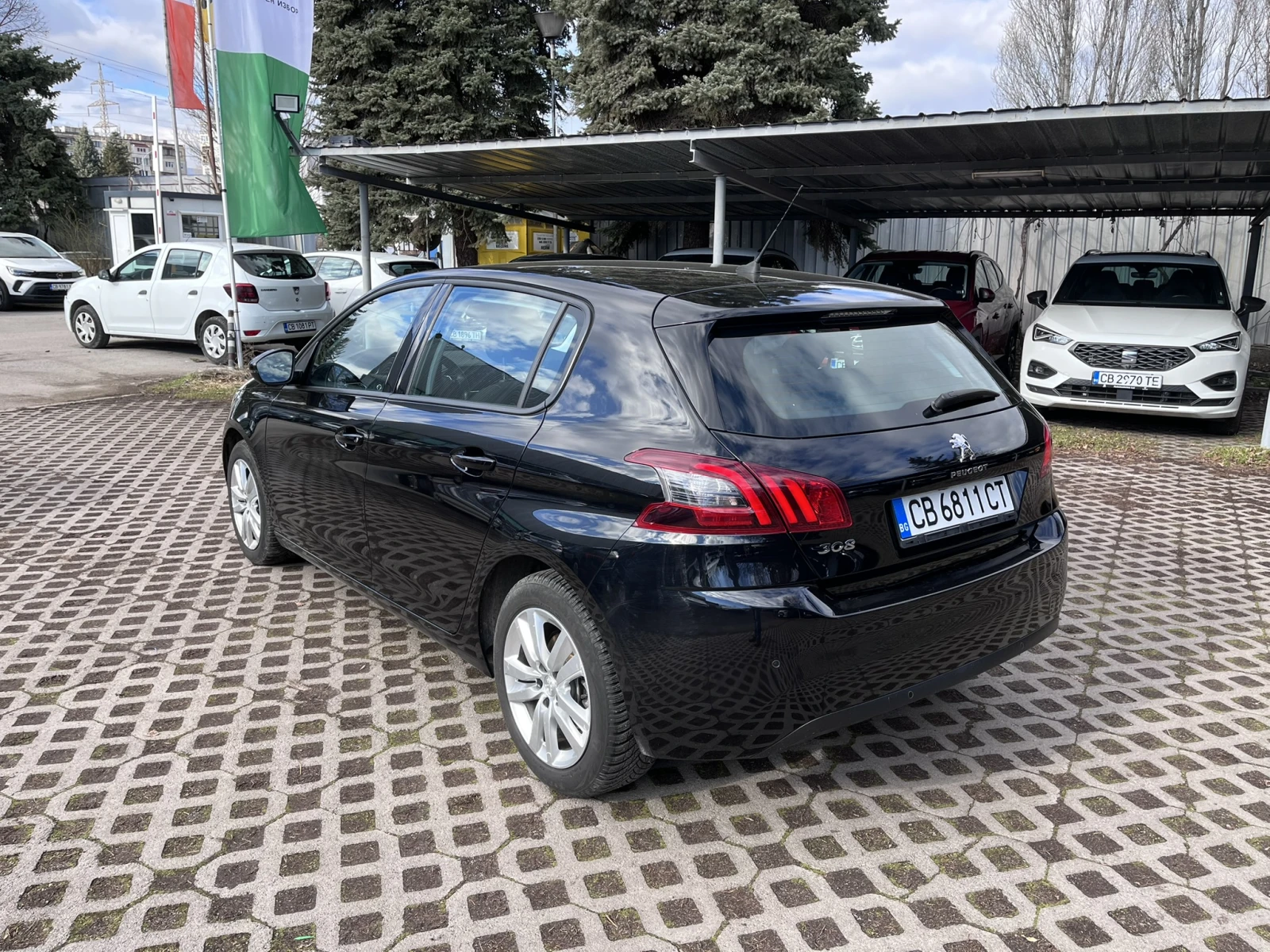 Peugeot 308 PureTech 130 к.с ЕАТ8 43000 КМ - изображение 6