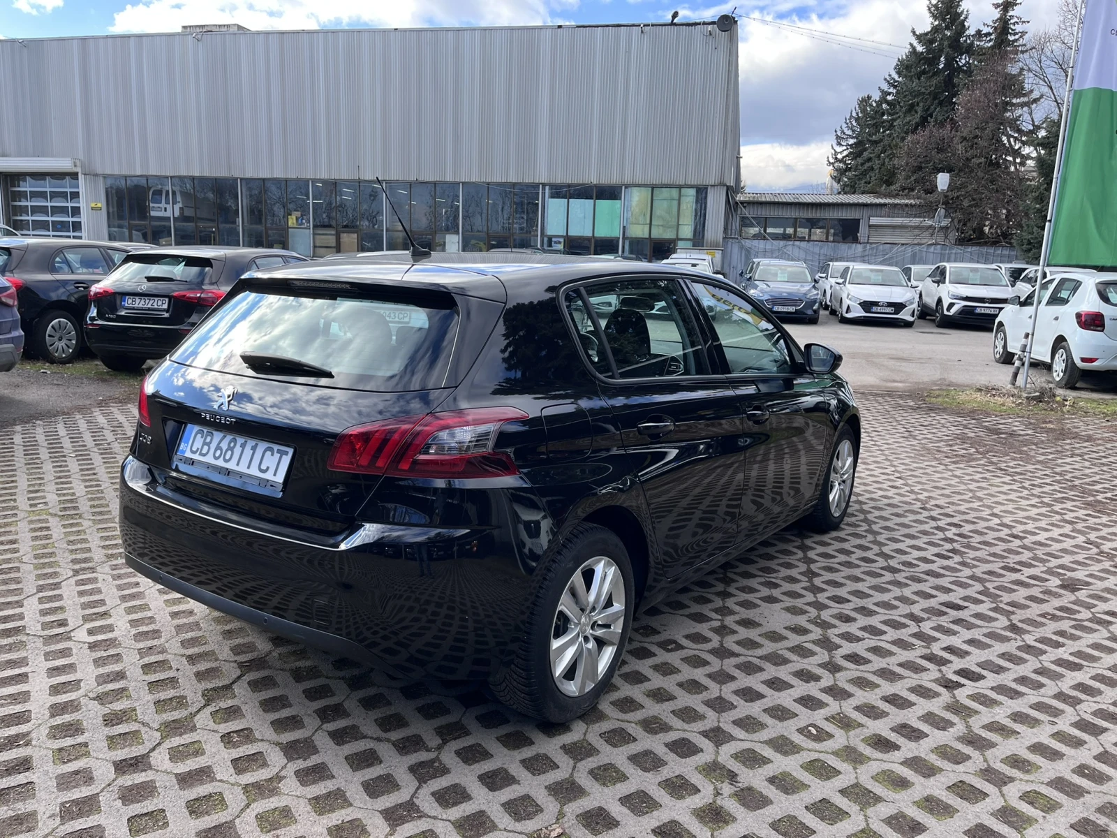 Peugeot 308 PureTech 130 к.с ЕАТ8 43000 КМ - изображение 4