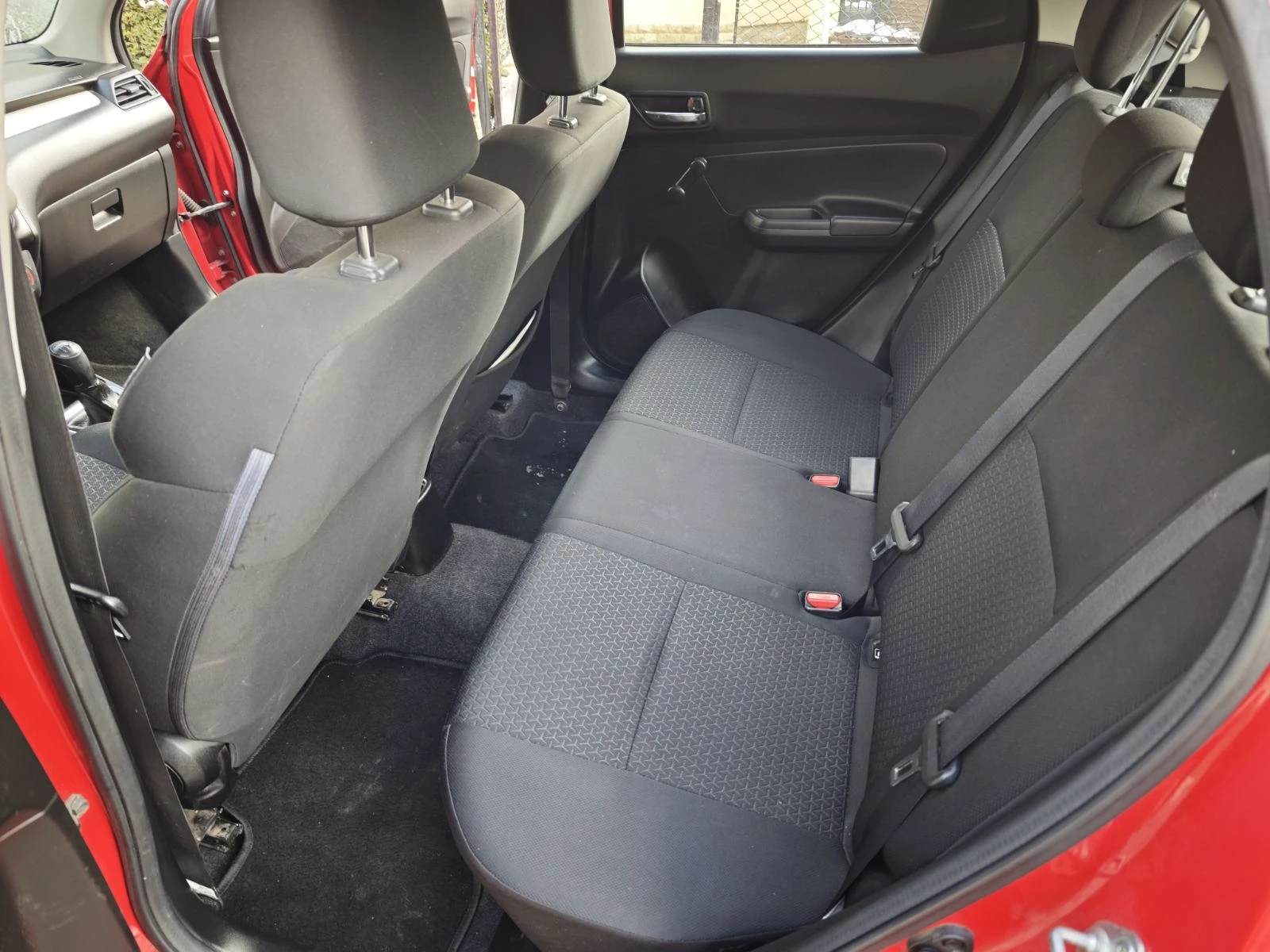 Suzuki Swift | Mobile.bg � ����������� 8