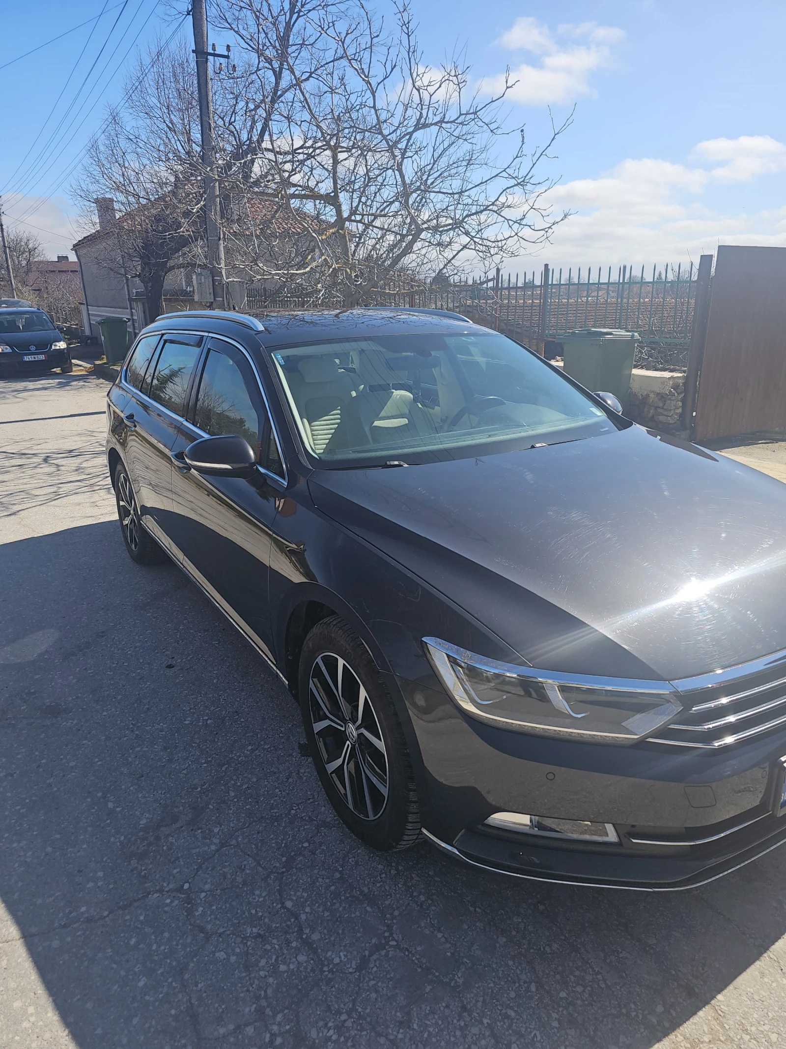 VW Passat Highline, DSG, Distronik, Перфектна и икономична., снимка 5 - Автомобили и джипове - 53797861
