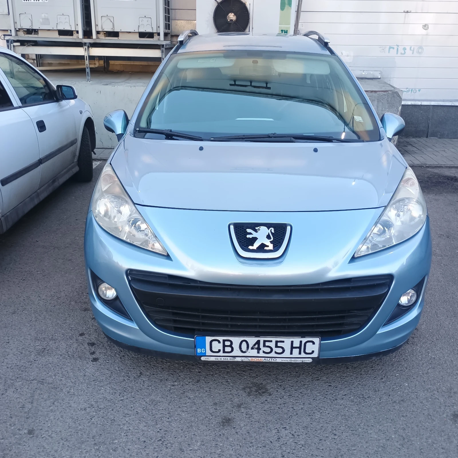 Peugeot 207 1.4 Бензин/Газ, снимка 7 - Автомобили и джипове - 54095549