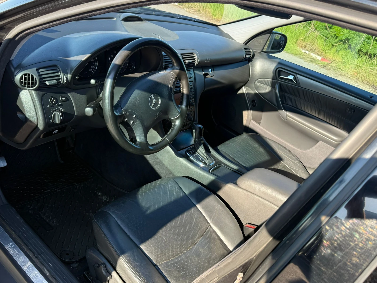 Mercedes-Benz C 320 ГАЗ автомат avantgarde, снимка 11 - Автомобили и джипове - 54124212