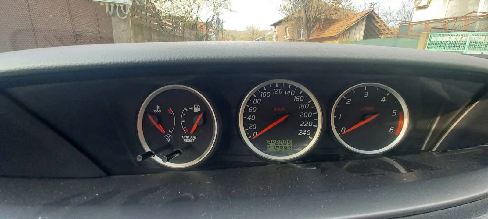 Nissan Primera, снимка 8 - Автомобили и джипове - 54271393