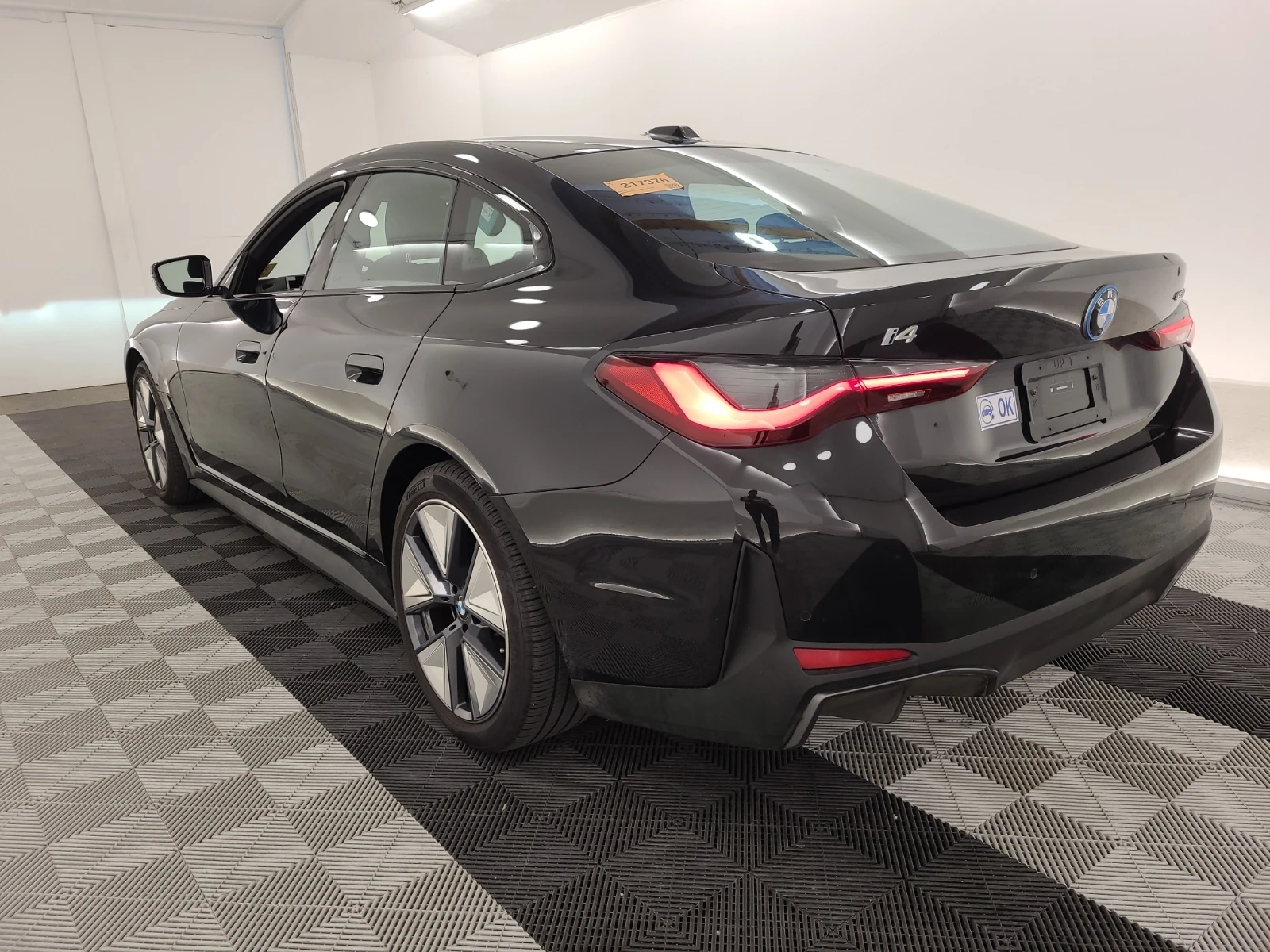 BMW i4 EDRIVE40, снимка 6 - Автомобили и джипове - 54722402