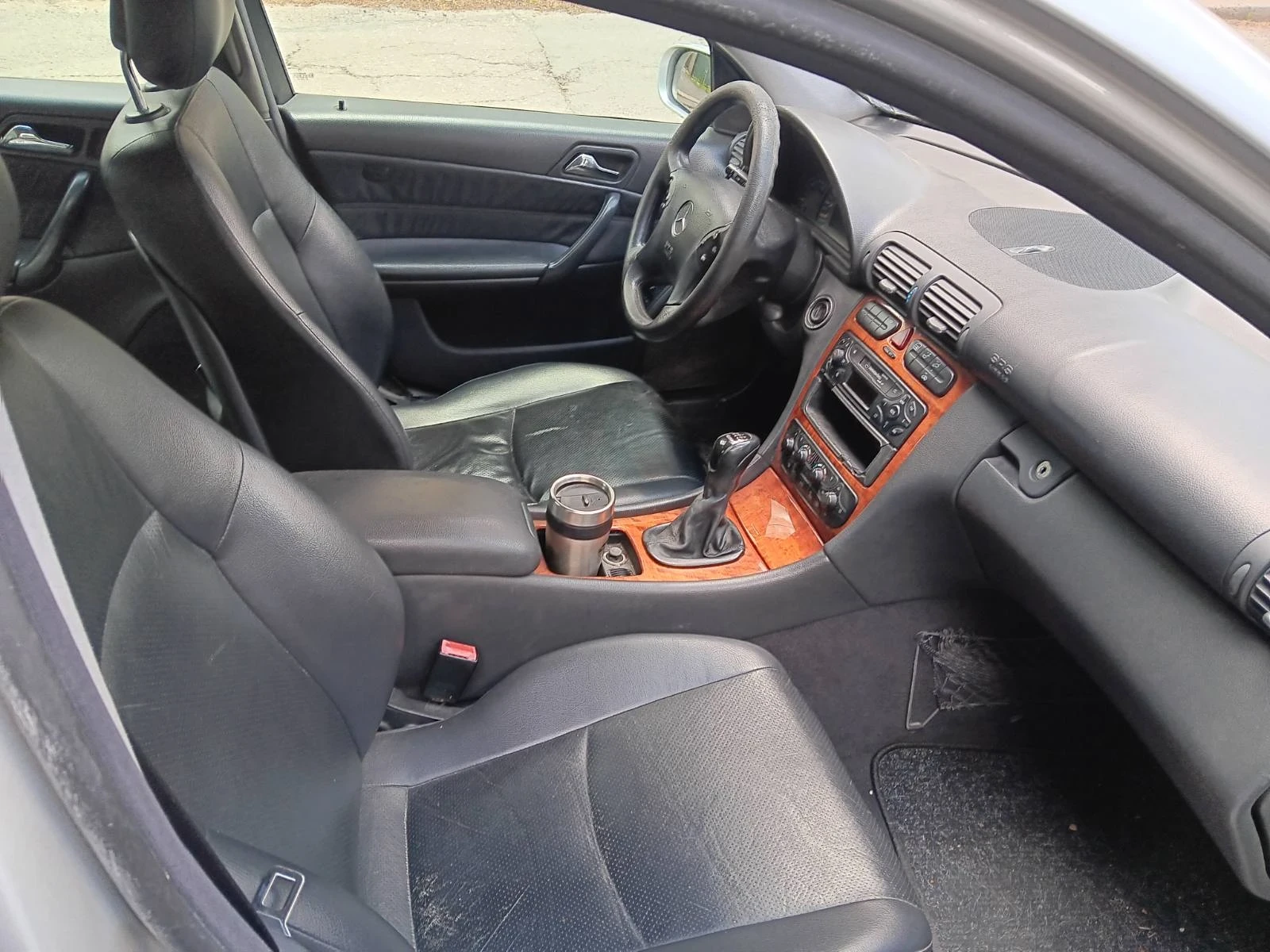 Mercedes-Benz C 200, снимка 9 - Автомобили и джипове - 54729926