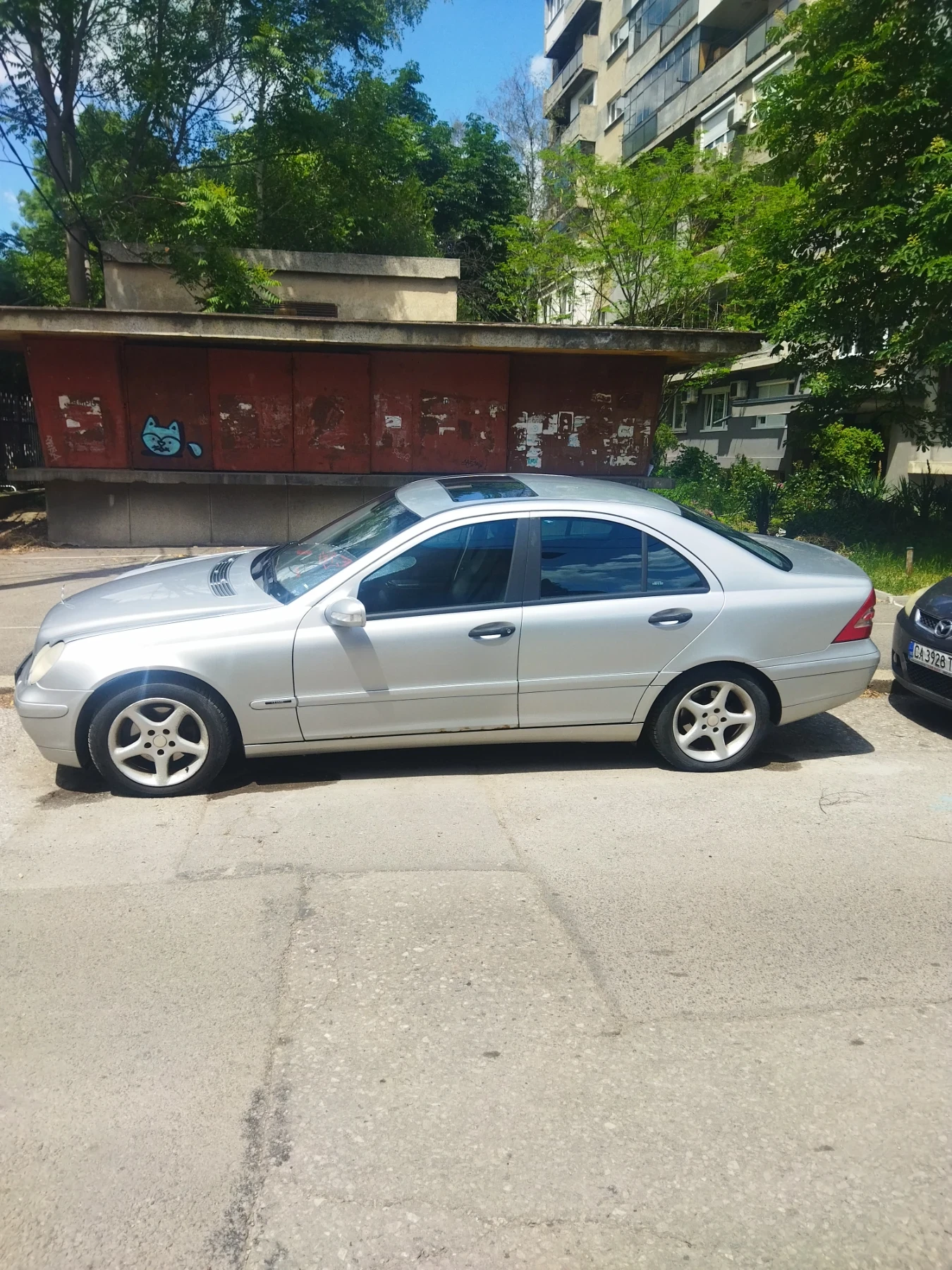 Mercedes-Benz C 200, снимка 12 - Автомобили и джипове - 54729926