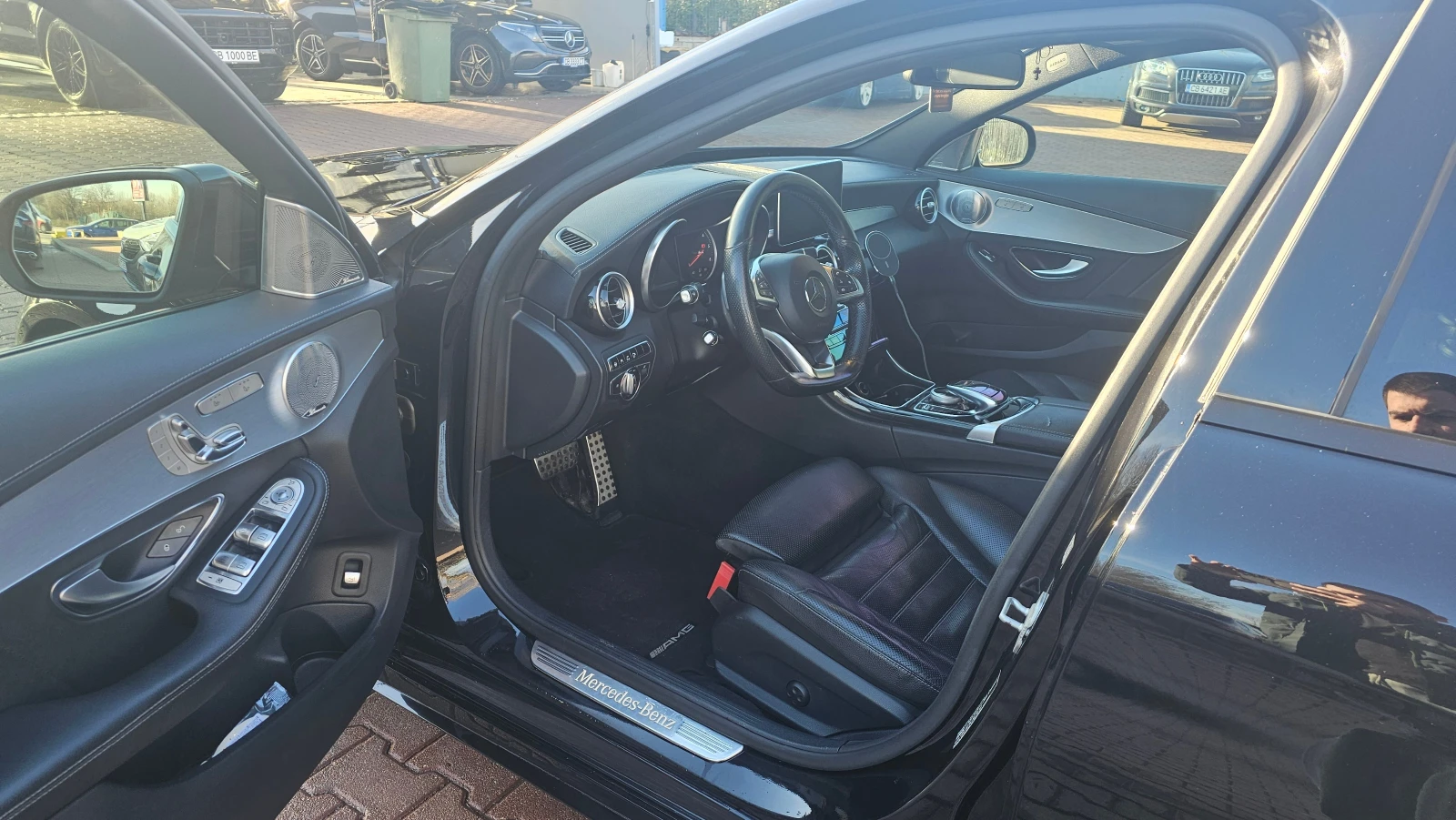 Mercedes-Benz C 250 4Matic AMG Distronic Plus Keyless 360 Camera , снимка 6 - Автомобили и джипове - 54914795