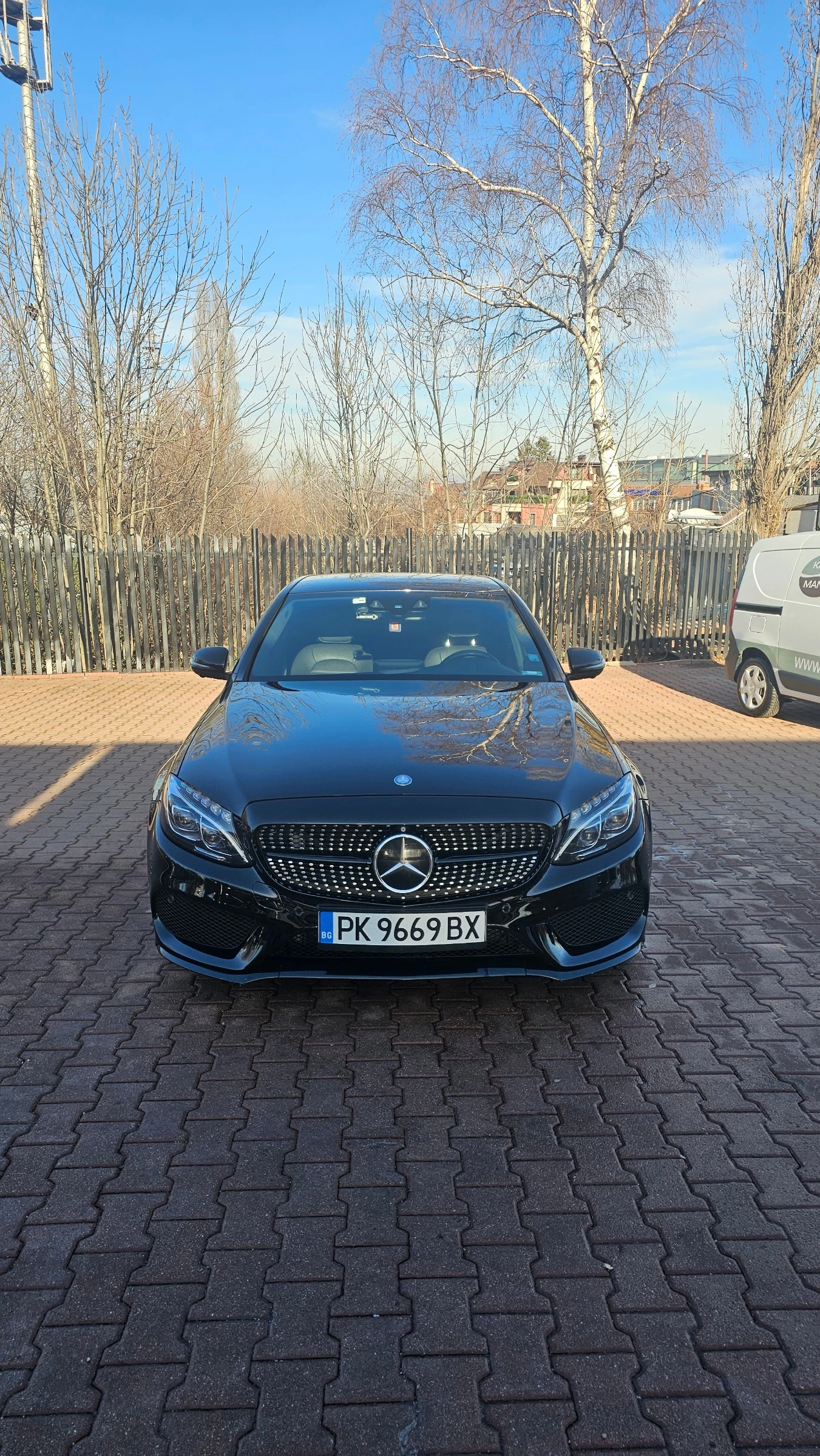 Mercedes-Benz C 250 4Matic AMG Distronic Plus Keyless 360 Camera , снимка 3 - Автомобили и джипове - 54914795
