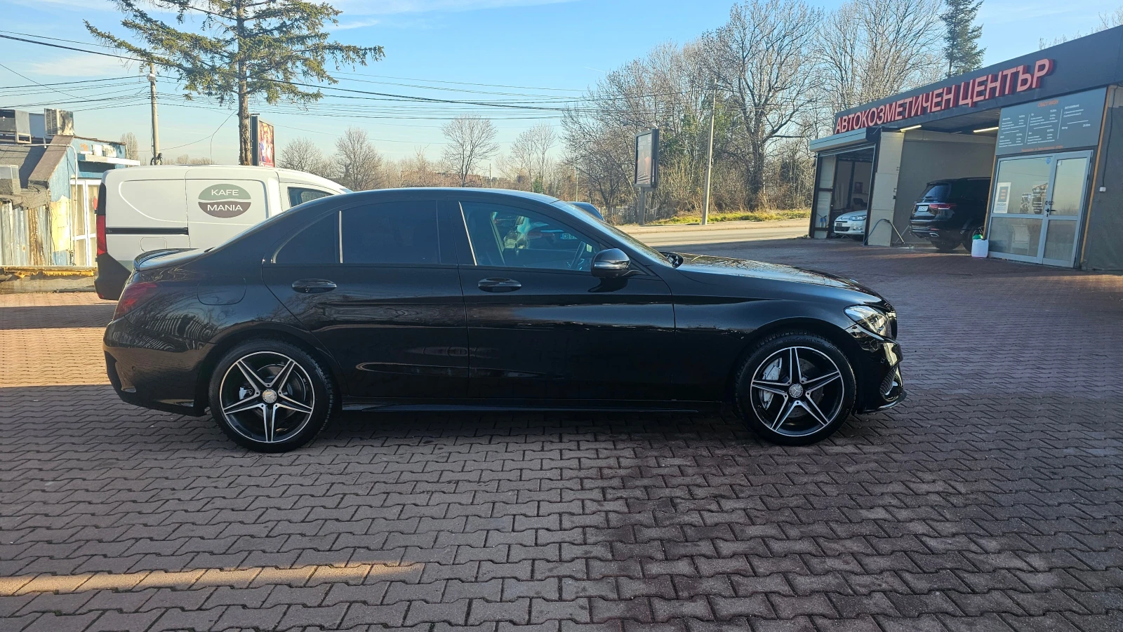 Mercedes-Benz C 250 4Matic AMG Distronic Plus Keyless 360 Camera , снимка 4 - Автомобили и джипове - 54914795