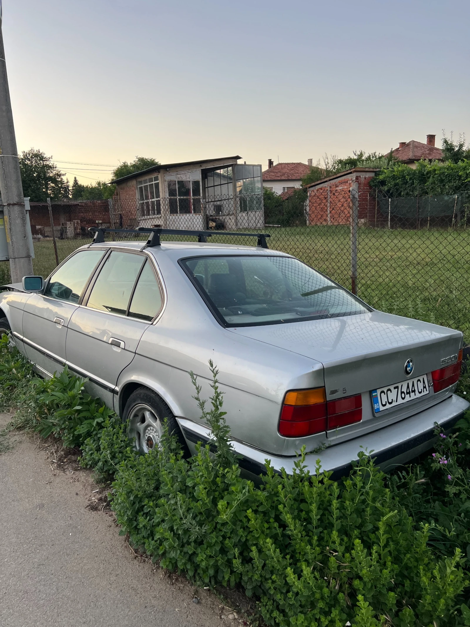 BMW 520, снимка 4 - Автомобили и джипове - 55641842