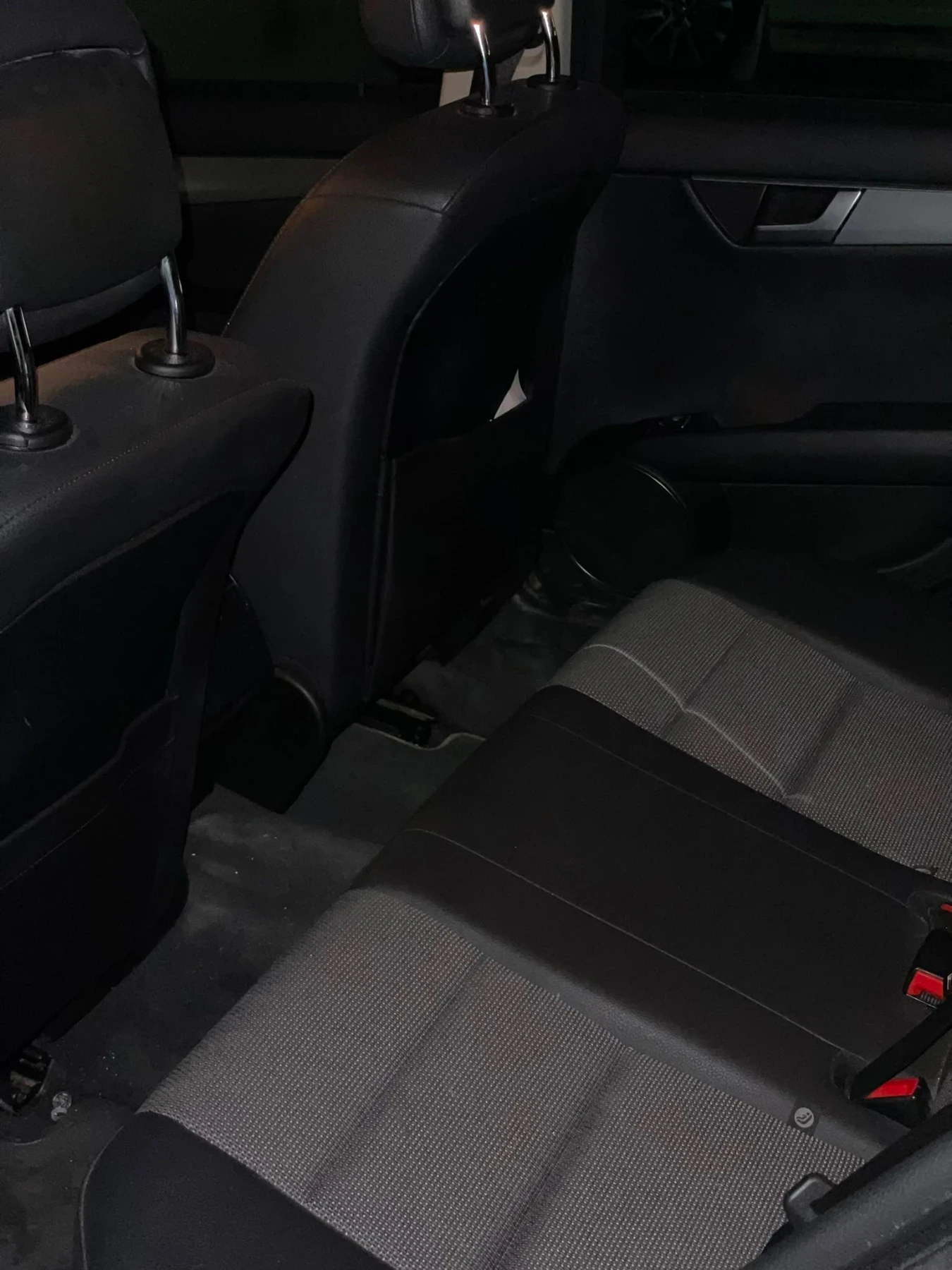Mercedes-Benz C 220, снимка 7 - Автомобили и джипове - 55930288