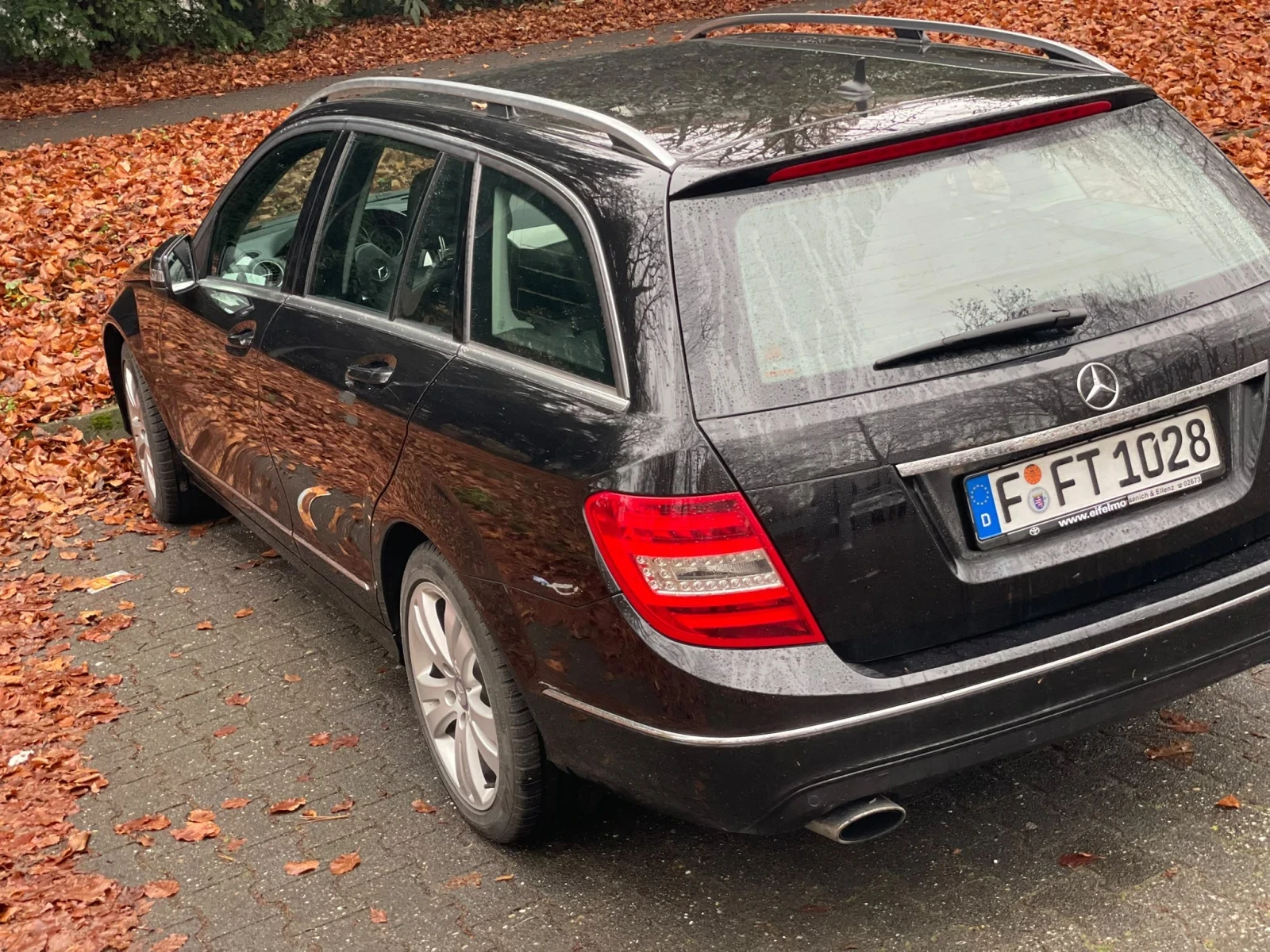 Mercedes-Benz C 220, снимка 3 - Автомобили и джипове - 55930288