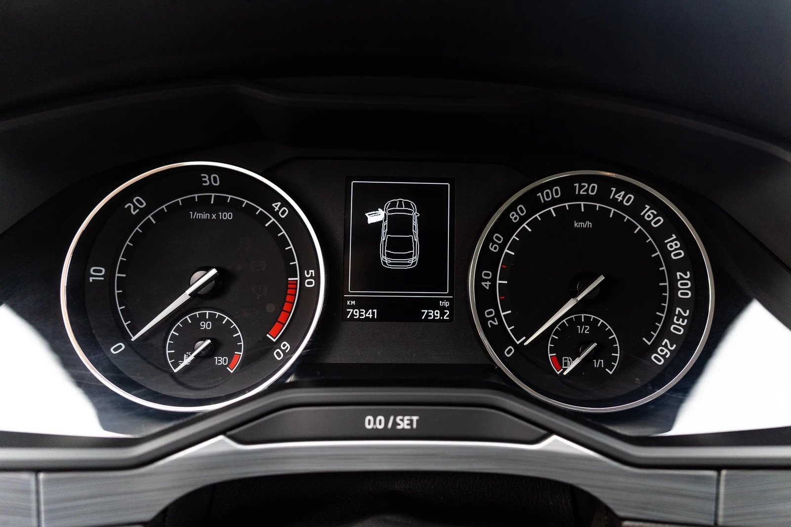 Skoda Superb, снимка 9 - Автомобили и джипове - 56144578