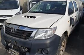 Toyota Hilux 2.5/3.0D4DЧАСТИ, снимка 7