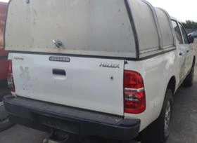 Toyota Hilux 2.5/3.0D4DЧАСТИ, снимка 8
