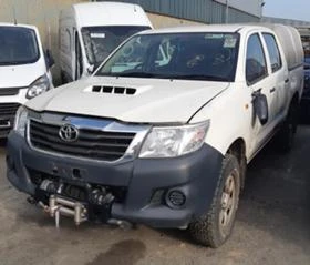 Toyota Hilux 2.5/3.0D4DЧАСТИ, снимка 9