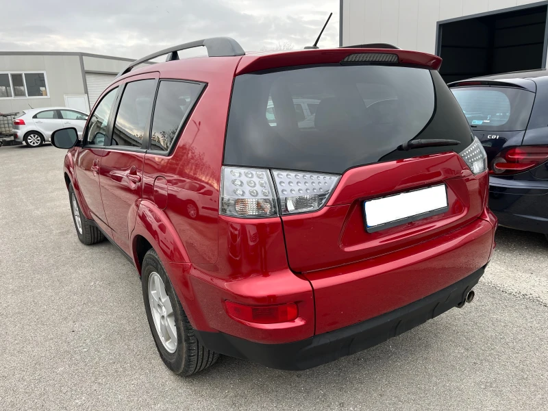 Mitsubishi Outlander 3.0 i 4x4, снимка 5 - Автомобили и джипове - 47580995