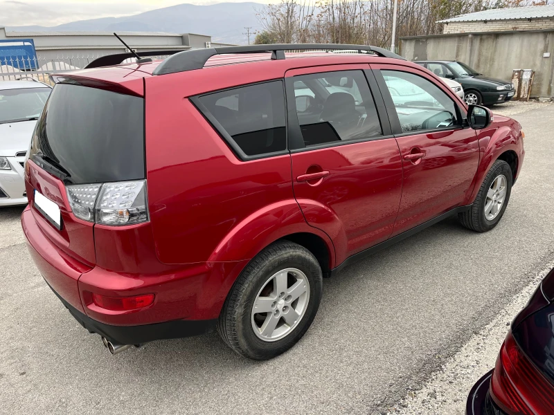 Mitsubishi Outlander 3.0 i 4x4, снимка 4 - Автомобили и джипове - 47580995