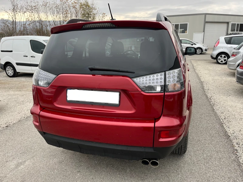 Mitsubishi Outlander 3.0 i 4x4, снимка 6 - Автомобили и джипове - 47580995