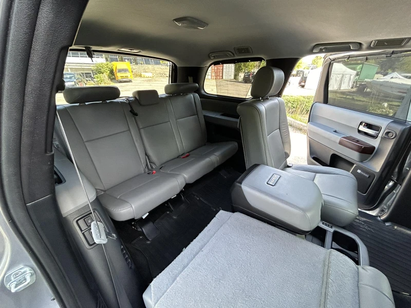 Toyota Sequoia Platinum 5.7, снимка 14 - Автомобили и джипове - 47805092