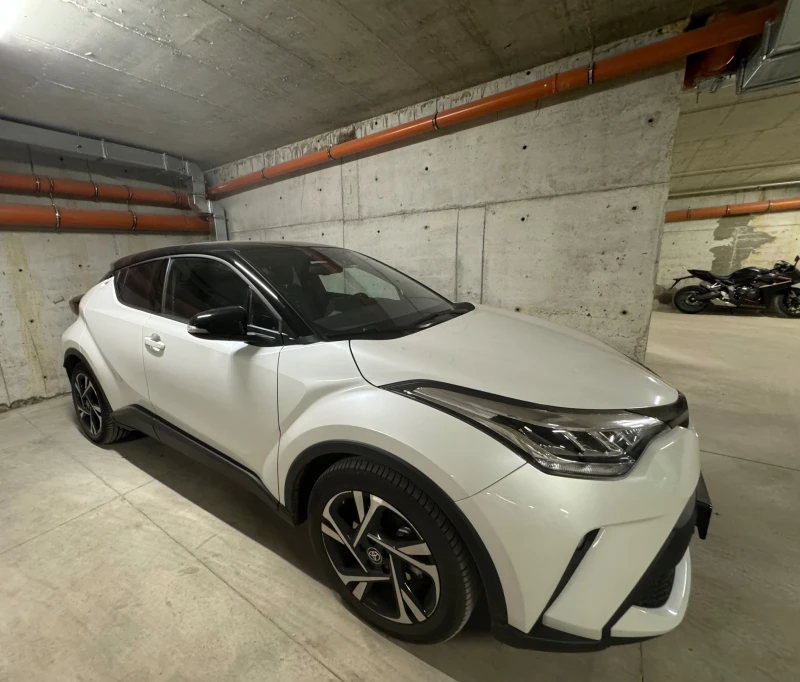 Toyota C-HR, снимка 1 - Автомобили и джипове - 48079579