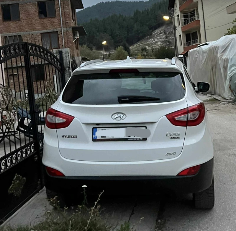 Hyundai IX35, снимка 2 - Автомобили и джипове - 52235071