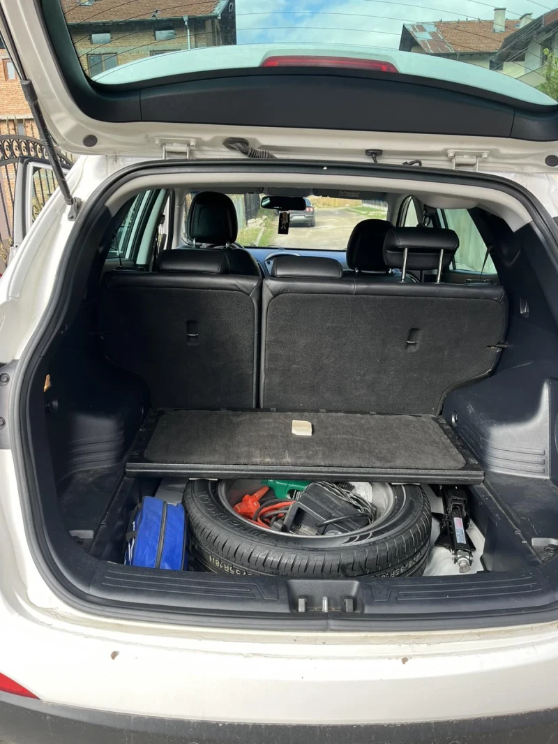 Hyundai IX35, снимка 9 - Автомобили и джипове - 52235071
