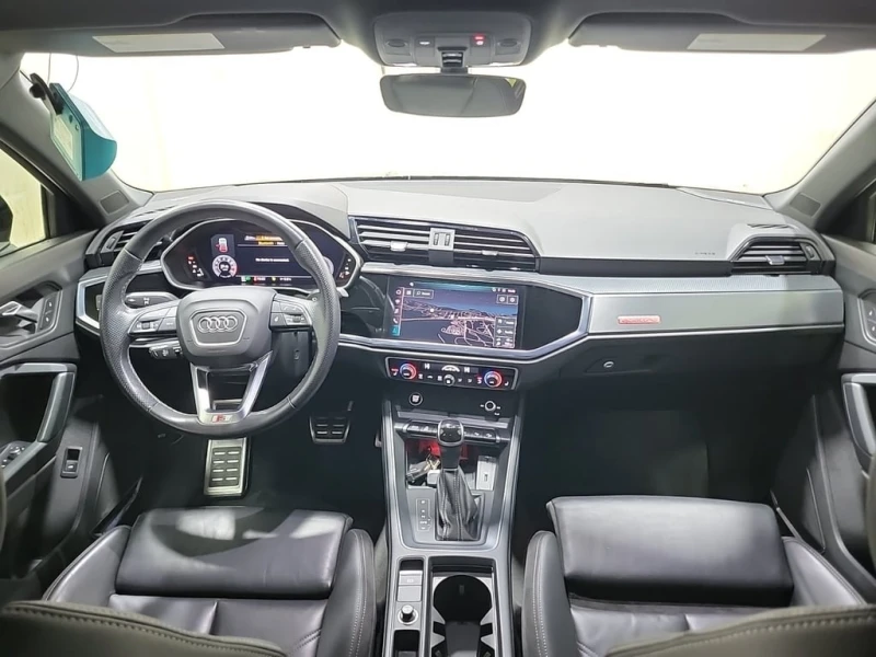 Audi Q3 * TECHNIK * CARFAX * , снимка 9 - Автомобили и джипове - 53027585