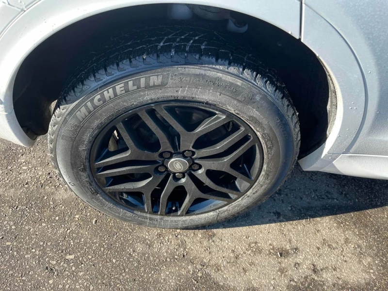 Land Rover Discovery Sport * R Dynamic SE * CARFAX * БЕЗ ПЪРВОНАЧАЛНА ВНОСКА, снимка 7 - Автомобили и джипове - 53436762