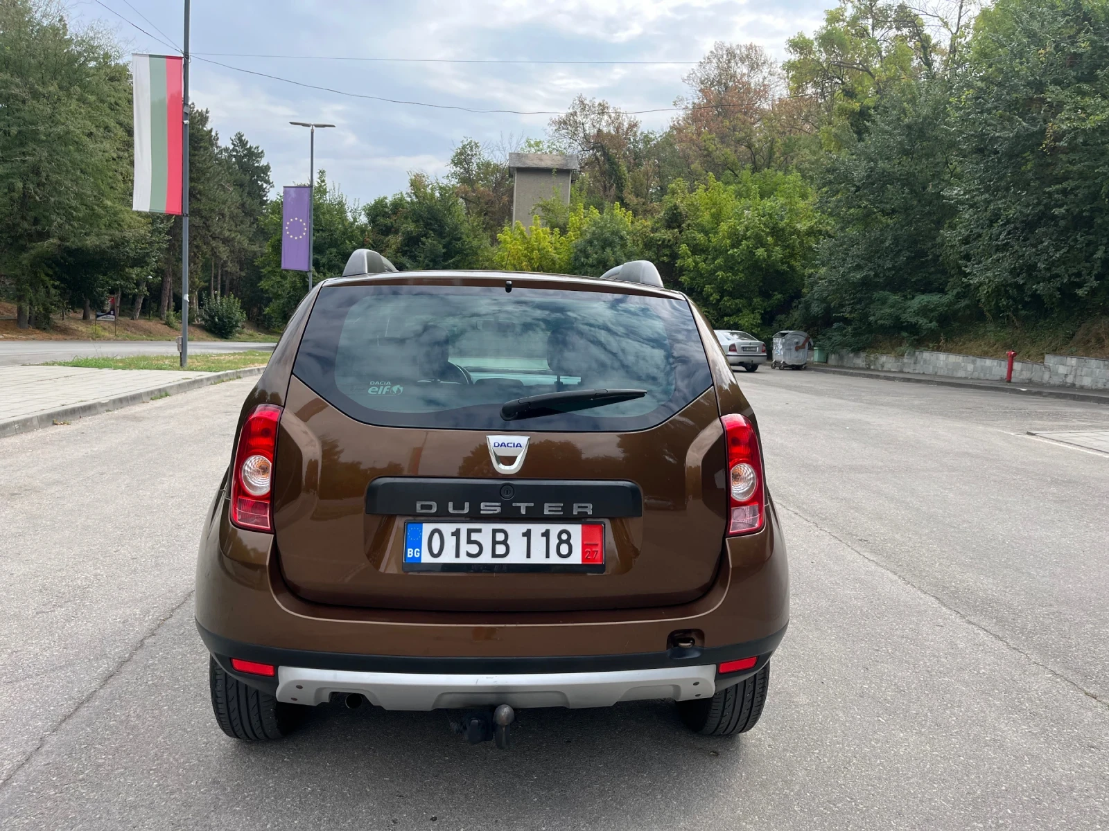 Dacia Duster 1.6i* 175000km* Кожа* Подгрев* A/C - изображение 8