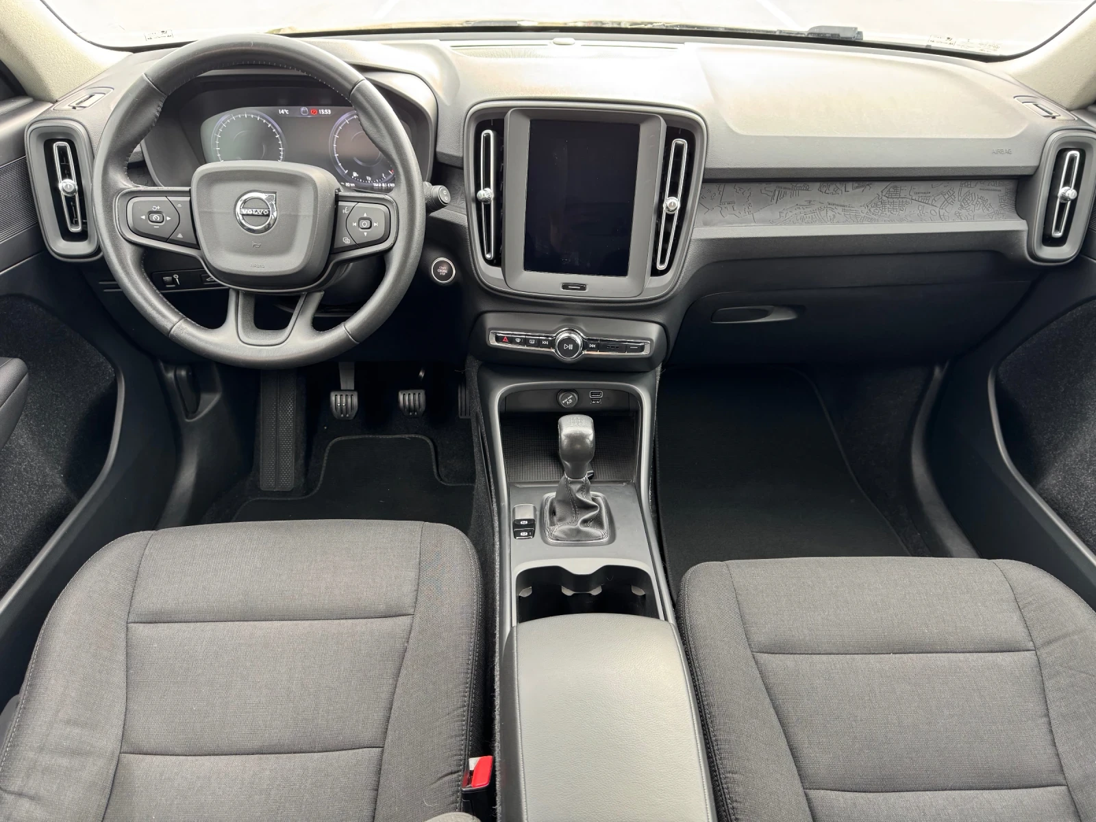Volvo XC40 1.5 i T3 - INSCRIPTION/ EURO 6D - 101.000 km!!! - изображение 9