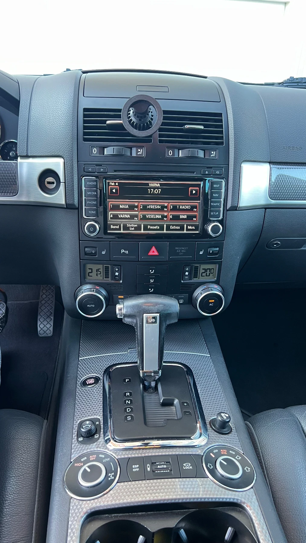 VW Touareg 3.0 V6 TDI R LINE | Mobile.bg   14