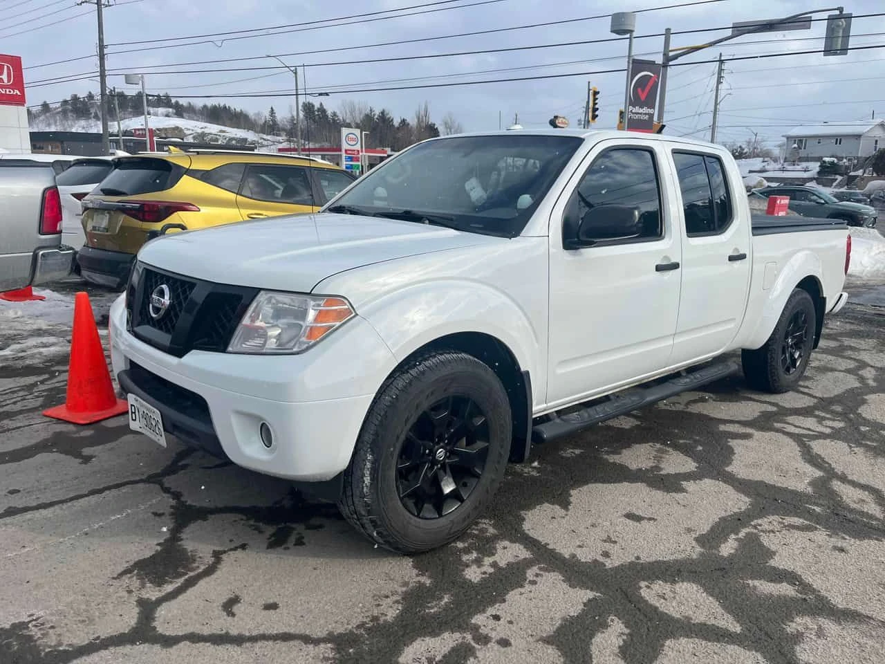 Nissan Frontier * Crew Cab Bed 4x4 Auto * KEYLESS* 