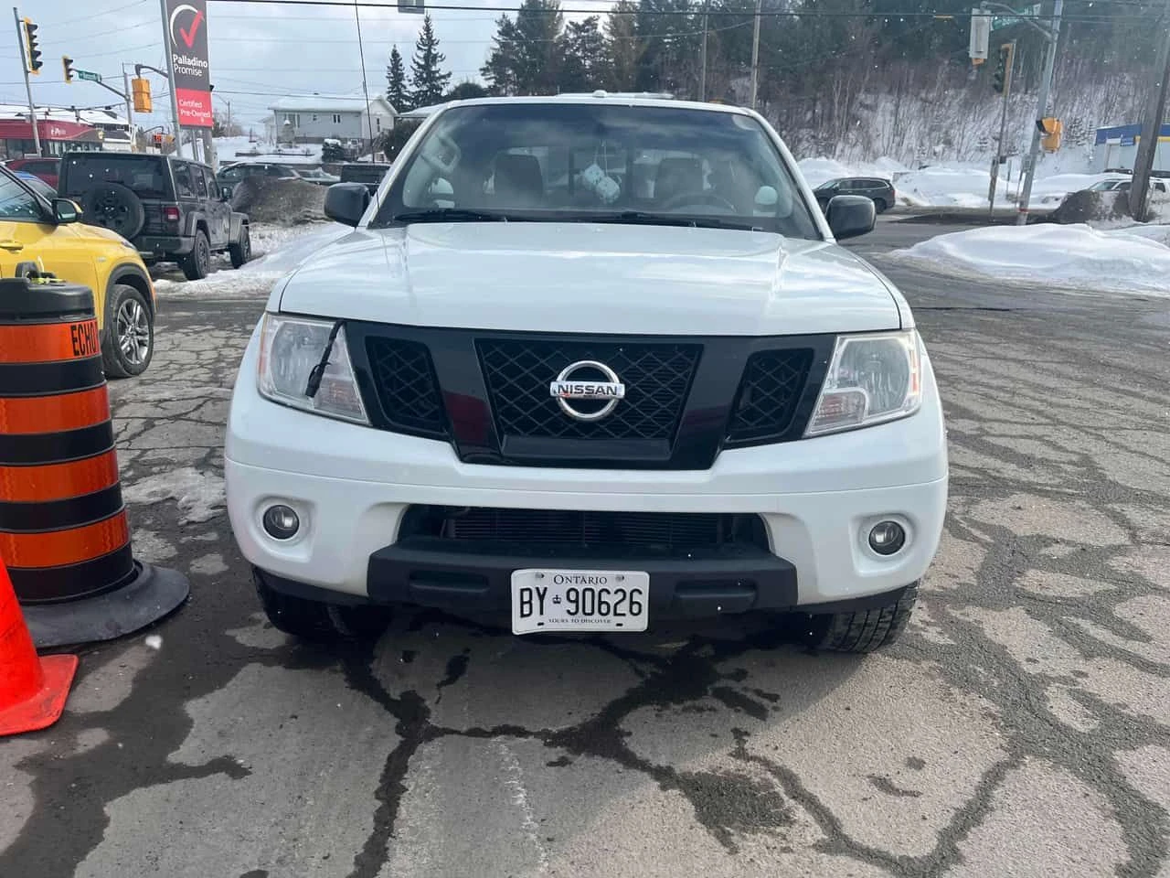 Nissan Frontier * Crew Cab Bed 4x4 Auto * KEYLESS* , снимка 6 - Автомобили и джипове - 53762012