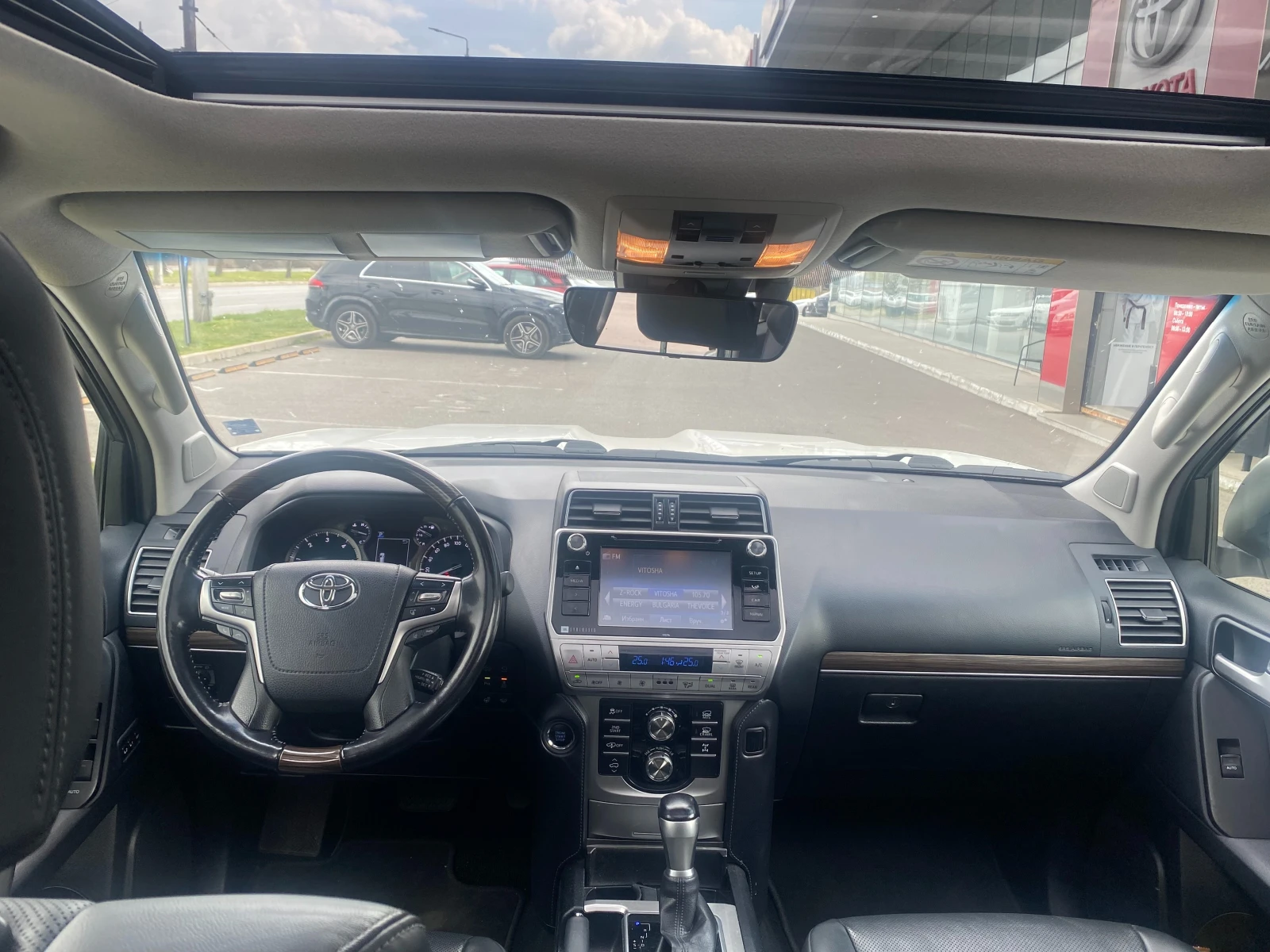 Toyota Land cruiser 150 2.8D Luxury, снимка 11 - Автомобили и джипове - 53861581