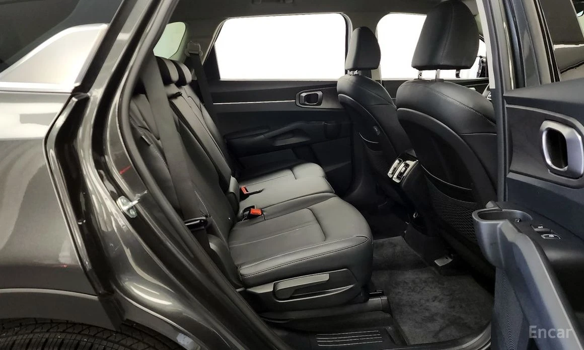 Kia Sorento PRESTIGE* КОЖА* ПОДГРЕВ* ОБДУХВАНЕ* НАВИ, снимка 11 - Автомобили и джипове - 54124981