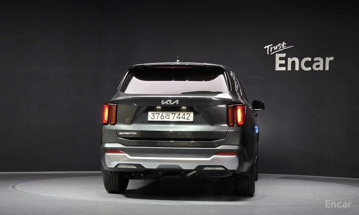 Kia Sorento PRESTIGE* КОЖА* ПОДГРЕВ* ОБДУХВАНЕ* НАВИ, снимка 4 - Автомобили и джипове - 54124981