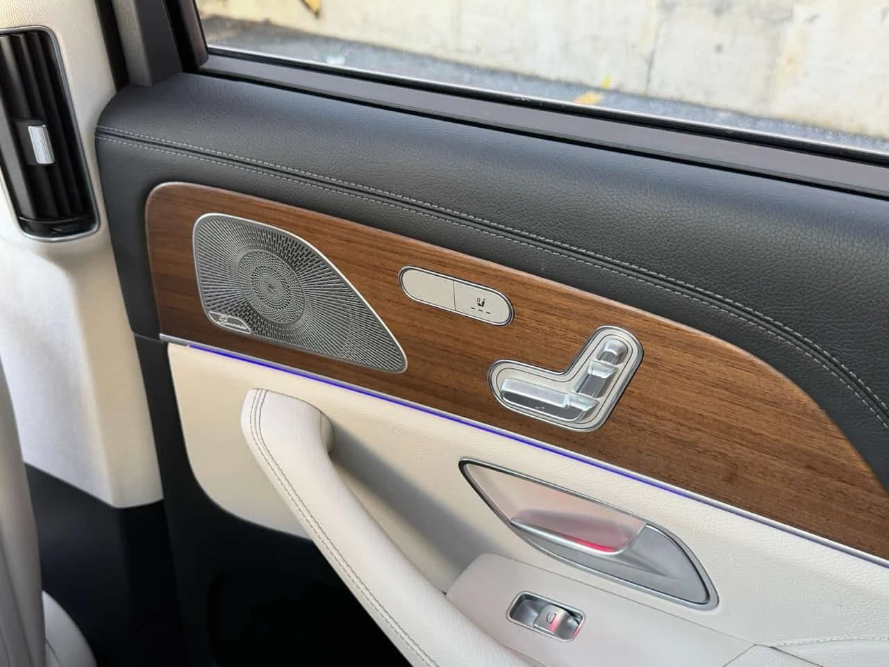 Mercedes-Benz GLS 450  * CARFAX * Дистроник * Burmester * 360 Камери * , снимка 13 - Автомобили и джипове - 54241167