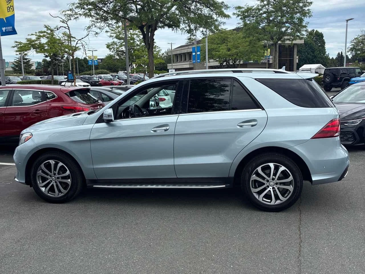 Mercedes-Benz GLE 350 4MATIC/360/ПАНОРАМА/ПОДГРЕВИ, снимка 3 - Автомобили и джипове - 55226330
