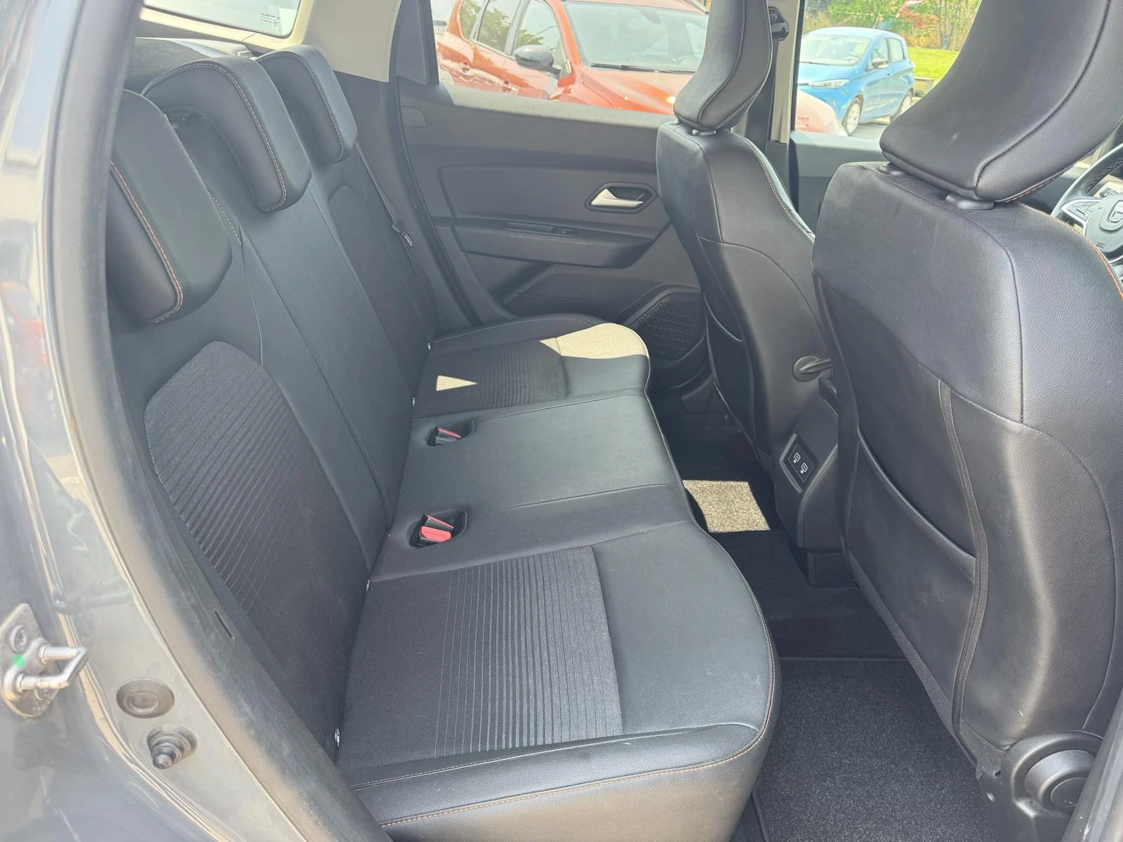 Dacia Duster 1.0 Tce  LPG, снимка 10 - Автомобили и джипове - 55717837