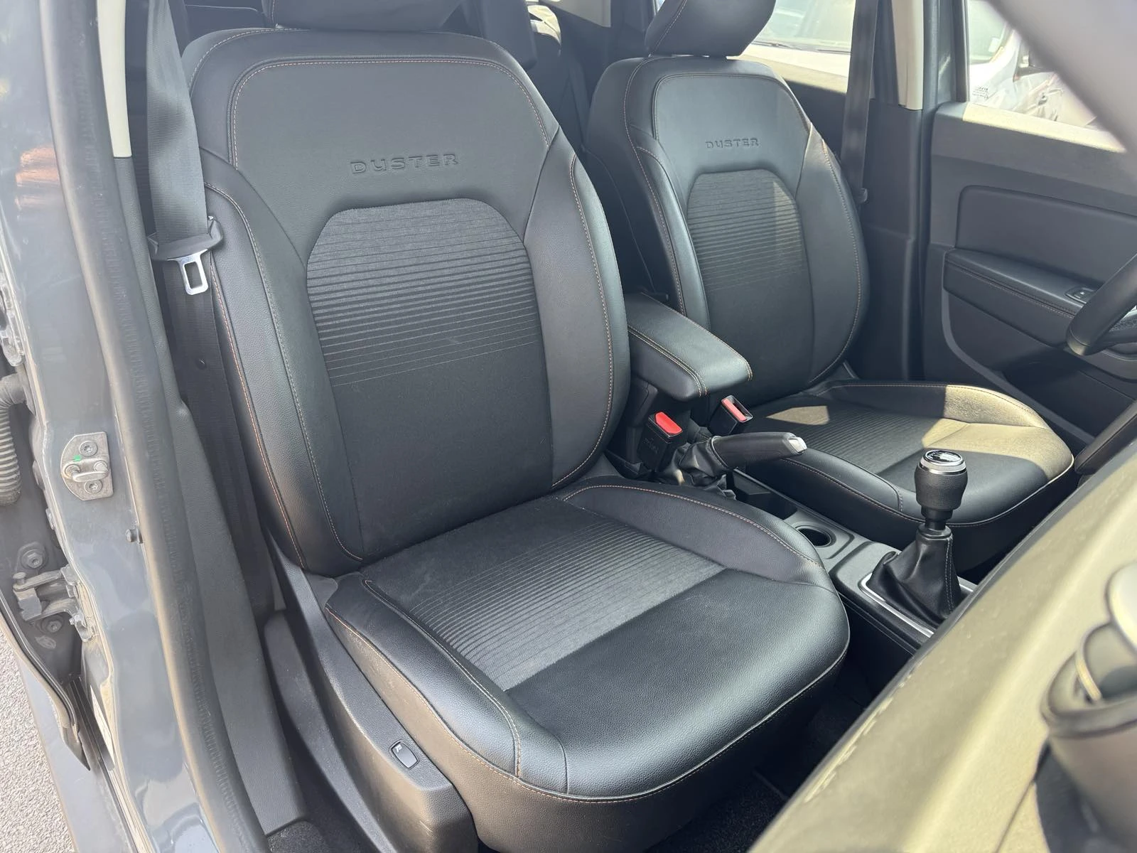 Dacia Duster 1.0 Tce  LPG, снимка 9 - Автомобили и джипове - 55717837