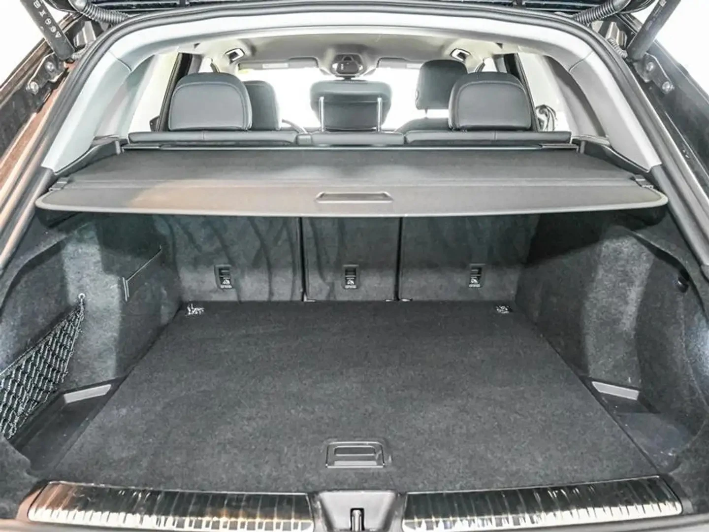 Audi Q5 PROGRESSIV ЦЕНА ДО БЪЛГАРИЯ АВТОКРЕДИТ, снимка 8 - Автомобили и джипове - 55861150