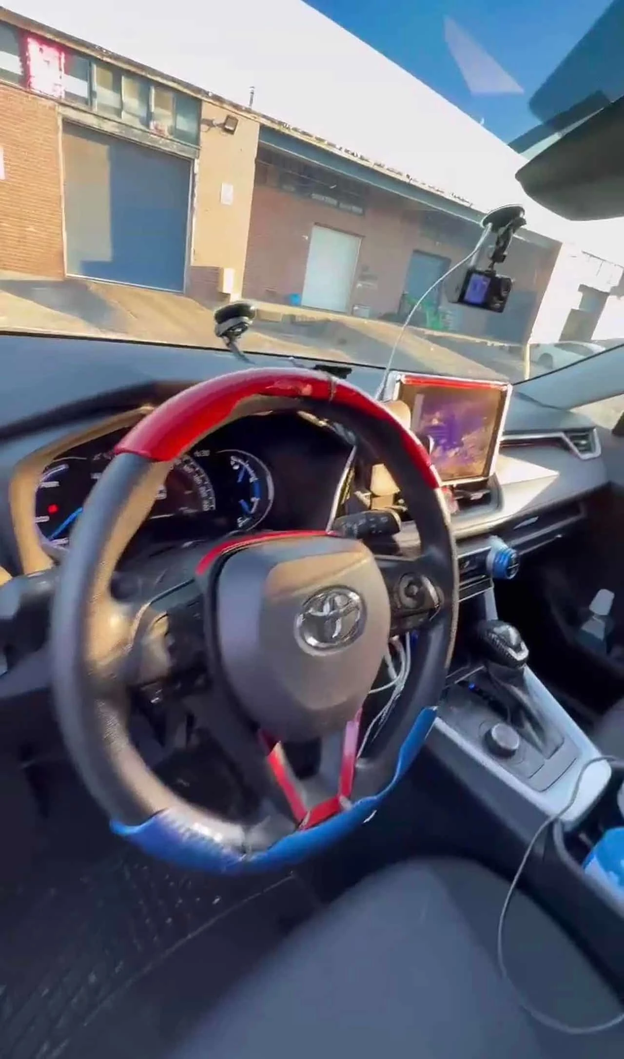 Toyota Rav4 * Hybrid LE AWD * CARFAX *  | Mobile.bg � ����������� 5
