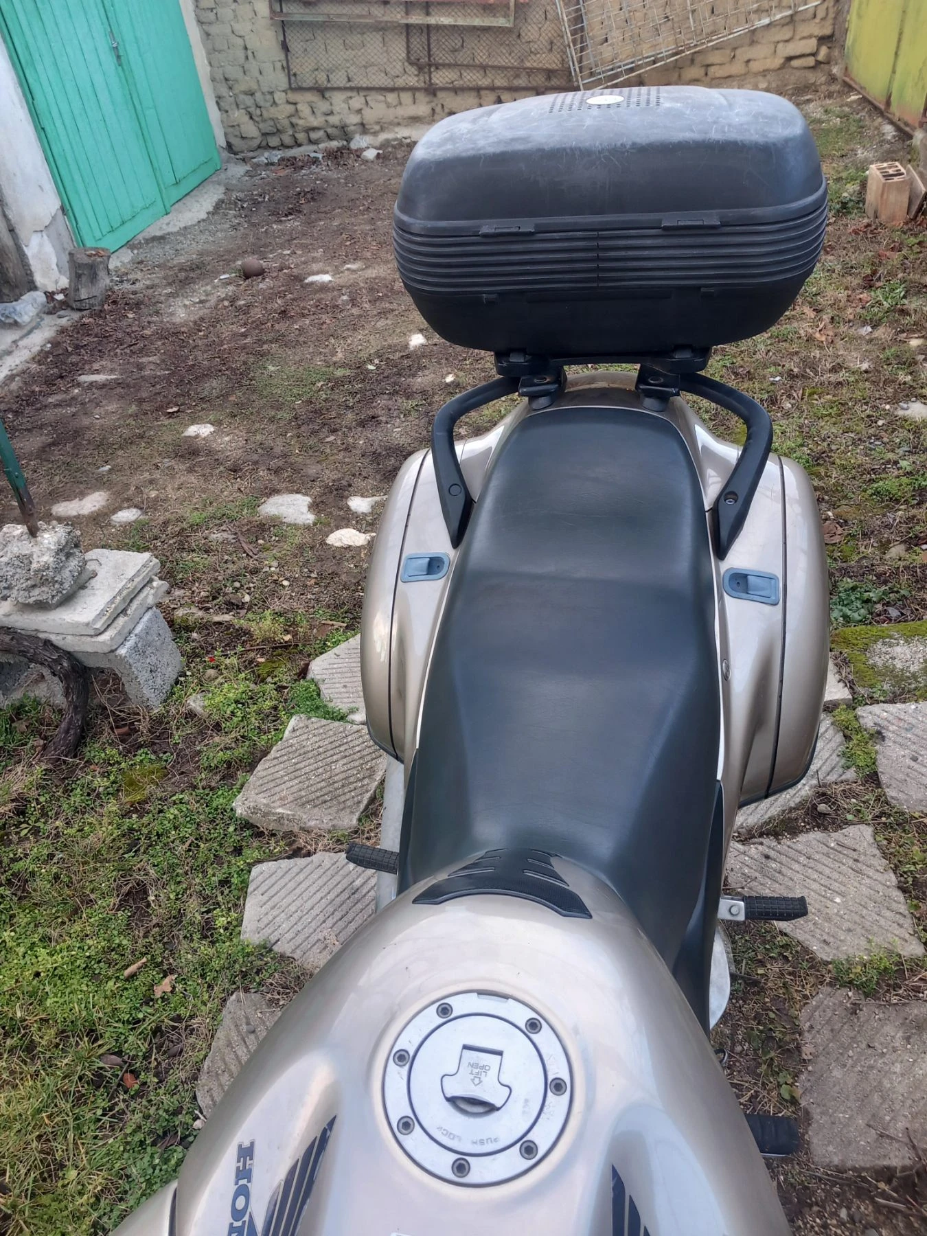 Honda Deauville 650 - изображение 6